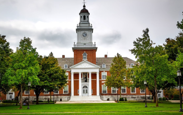 JHU官宣家庭收入20万美元以下本科学费全免 JHU官宣家庭收入20万美元以下本科学费全免