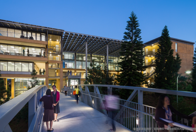 加州大学欧文分校在哪个城市