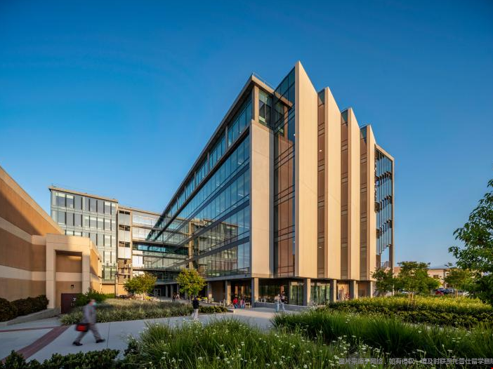 1775813453880828.png 加州欧文.png